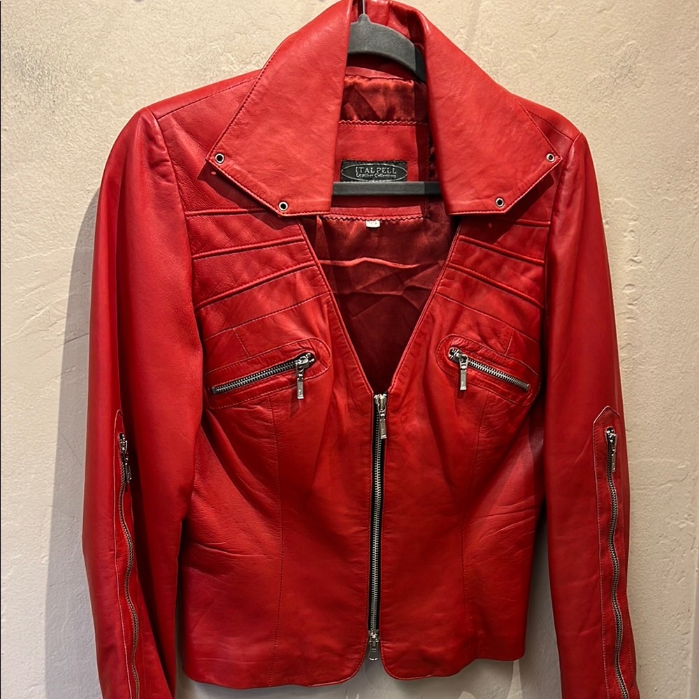 Bold Red Cropped Leather Jacket with Edgy Collar